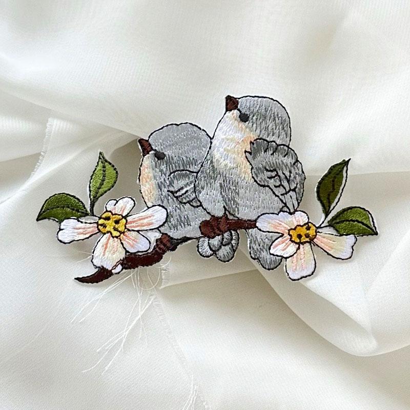 1Pc Bird Patch Cartoon Cloth Sticker DIY Clothing Decoration Faishon Flower Patch Embroidered Cheongsam Patch