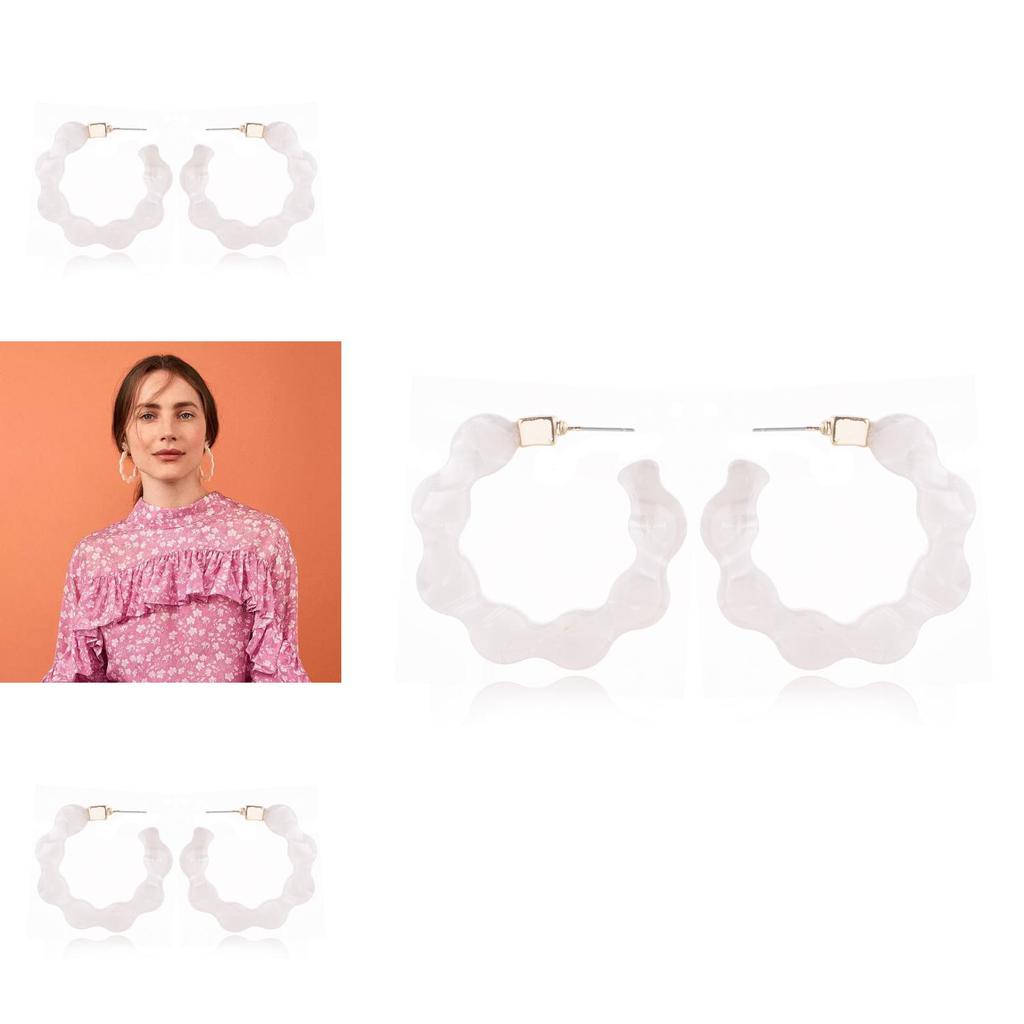 Ohmei Kuai Jing Fashion-forward White Acetate Alloy Flower Edge Earrings For Weddings