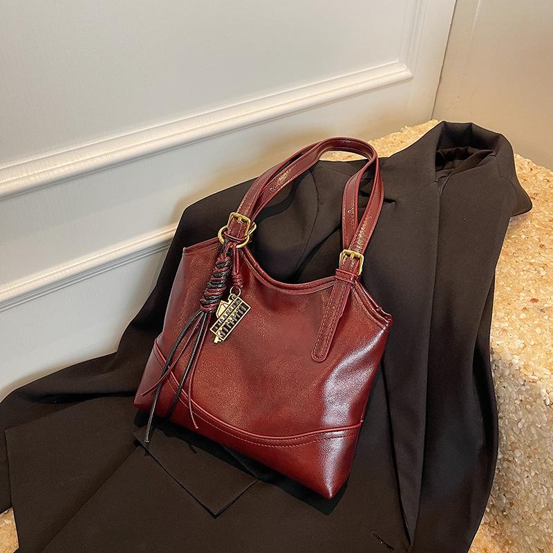 Niche retro bag women's new popular trendy versatile shoulder underarm bag portable bucket bag