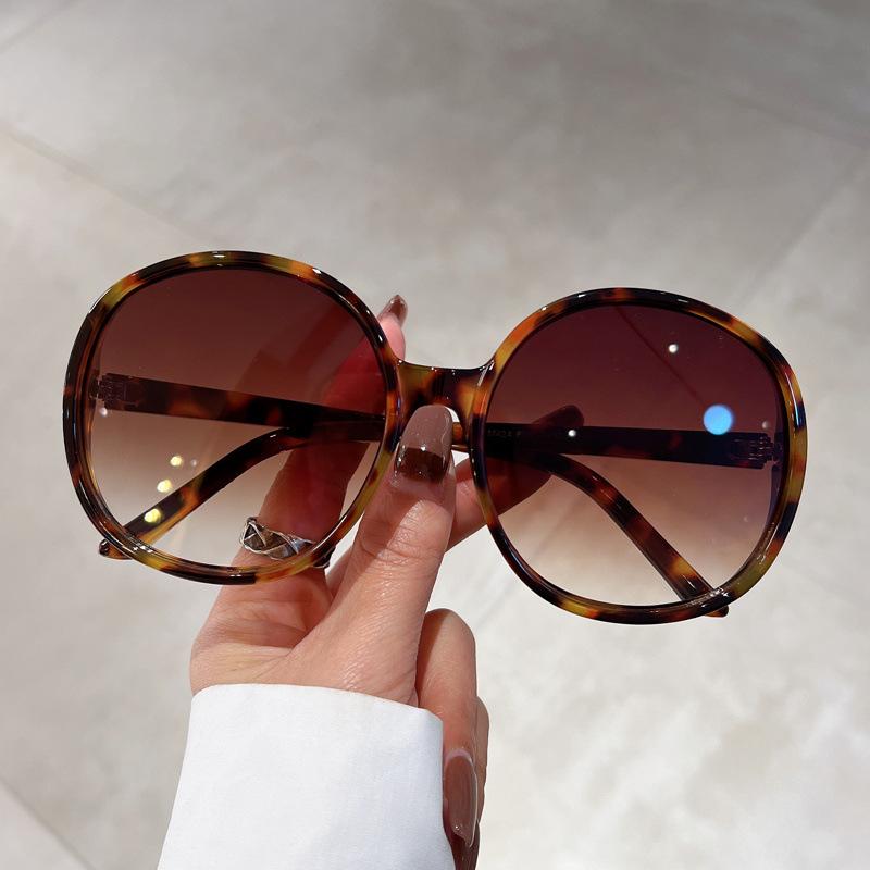 Luxury Brand Designer Round Sunglasses Women For Men  Vintage Fashion Sun Glasses Trendy Punk Oversized Big Frame Shades