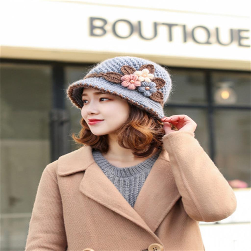 Factory direct sales woolen hat for women, knitted hat, warm ear protection, windproof headwear, plush lining, fashionable and v