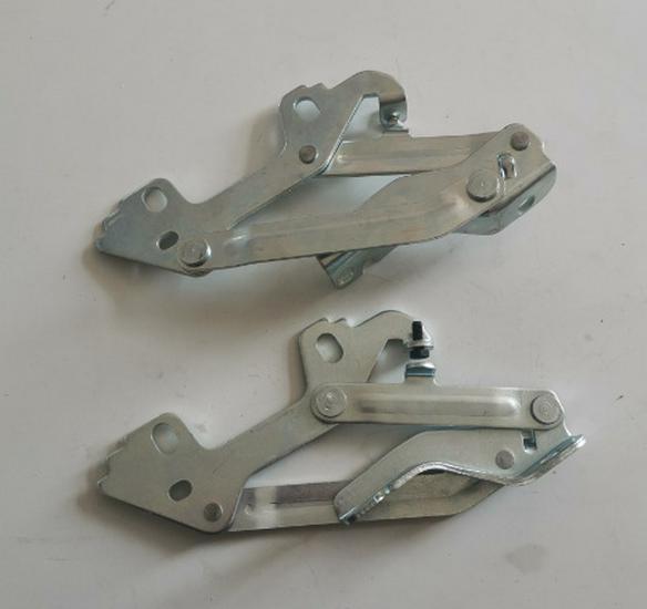 Front Hood Hinge for Mercedes-Benz GLK W204 (Part Nos. 2048800328, 2048800428)