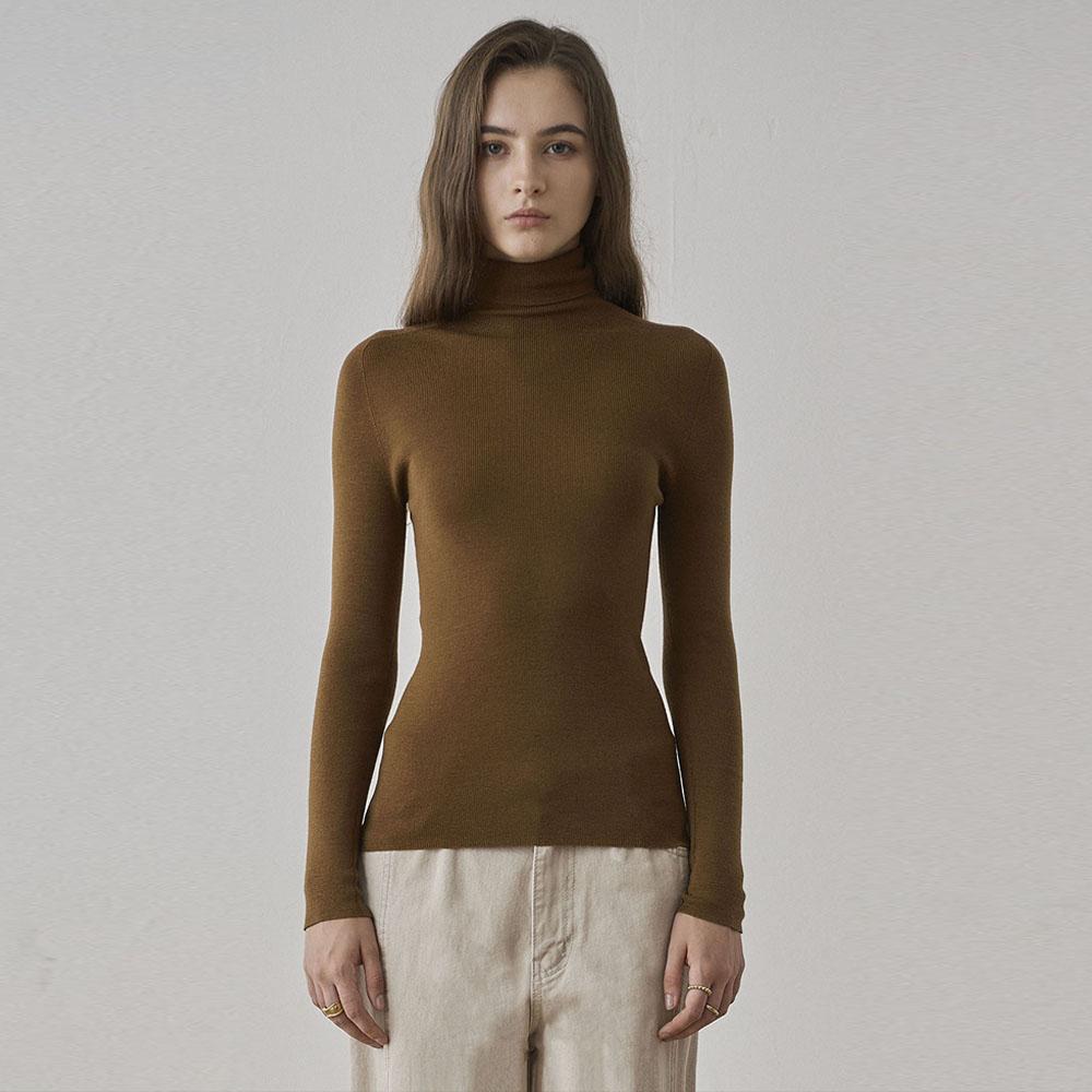 Ssikeoseun Biella Wool Blend High Neck Knit Top - Camel