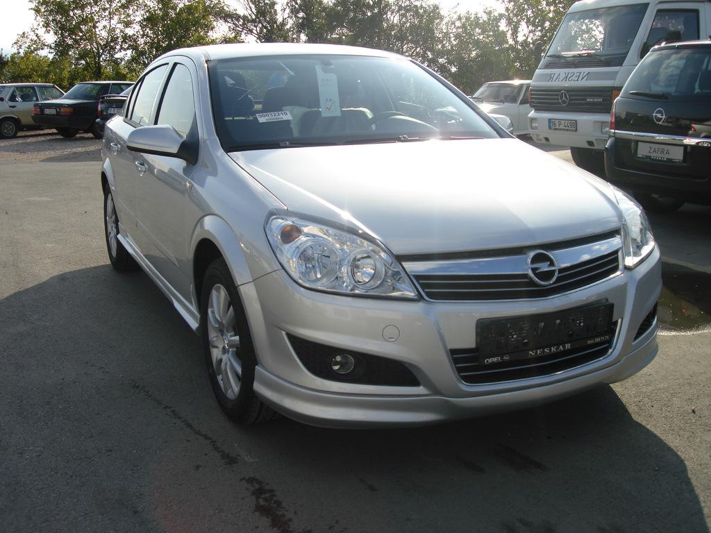 Sedan Front Underskirt (for Painting) for Opel Astra H 2004-2013