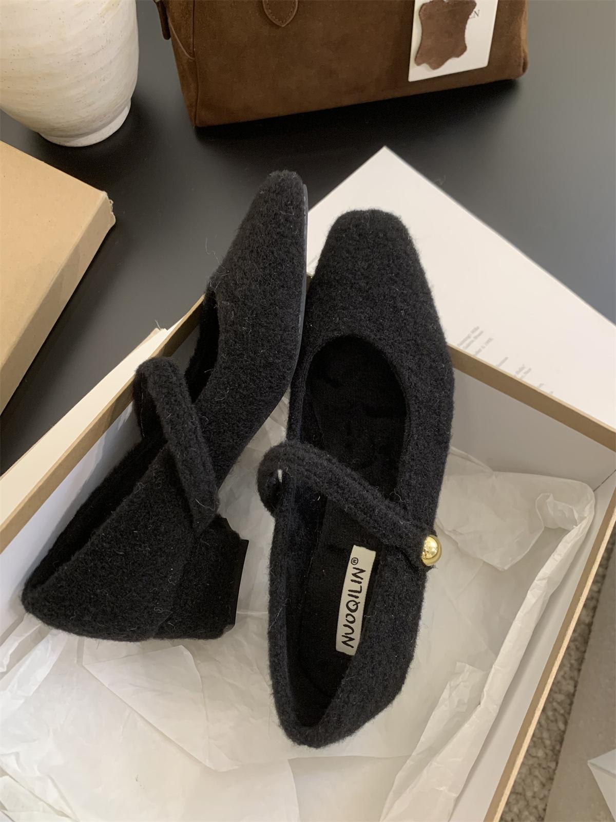 

French medium and high heels Mary Jane fluffy shoes women s shoes wear 2025 autumn and winter velvet square head single shoes evening shoes 39