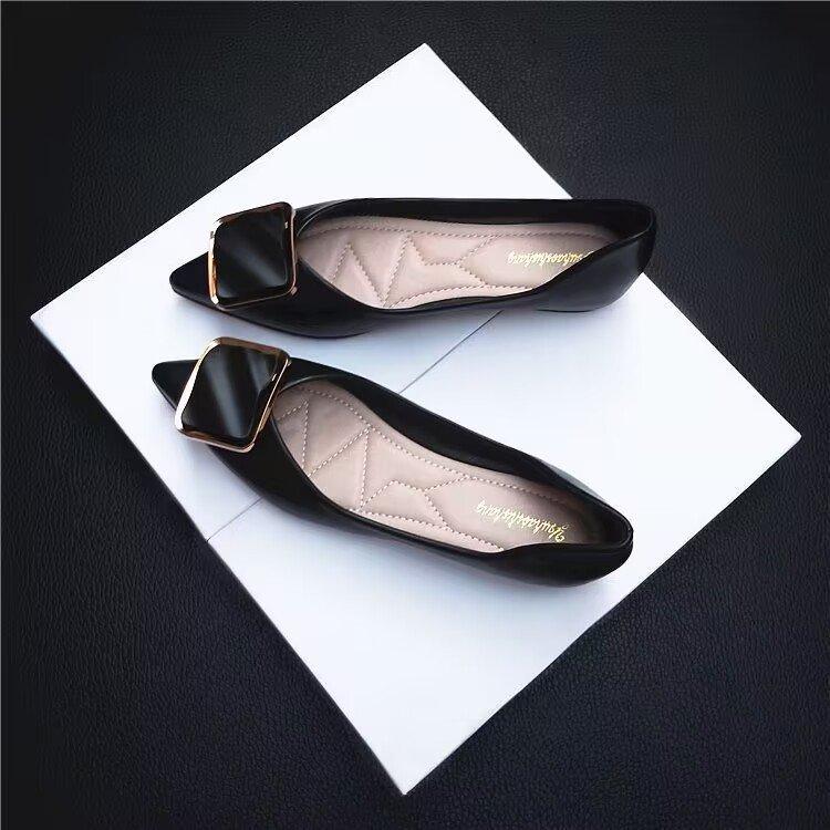 Spring new shoes versatile flat-soled single shoes women pointed Internet celebrities shallow mouth fashion frontier ladyshoes soft sole Doudou shoe