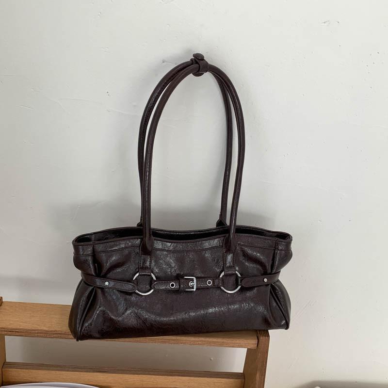 

Luxury Retro Chic Underarm Bag, Versatile Large Capacity Commuter Tote, Fashionable Single Shoulder Handbag for Women