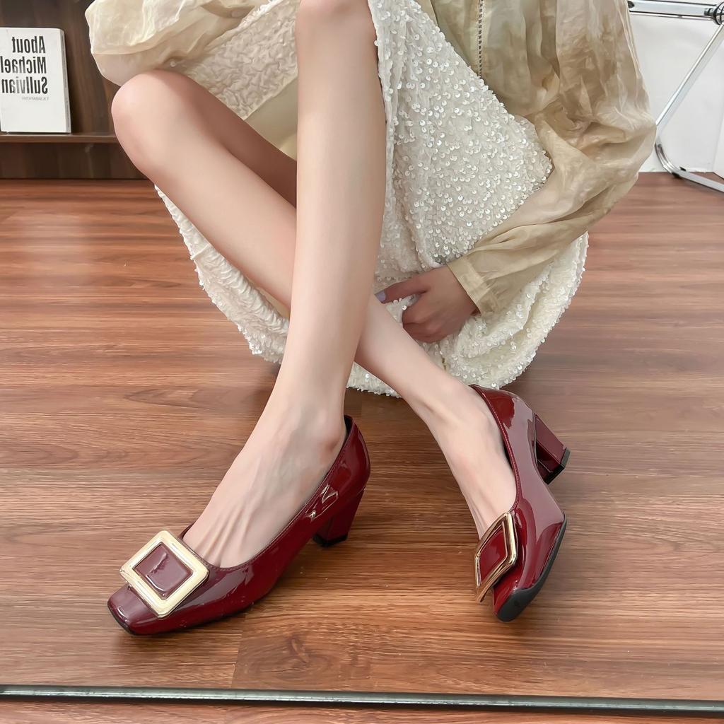 Grape mother spring new French fashion high heels for women to wear high-end thick heels not tired feet shallow mouth single shoes