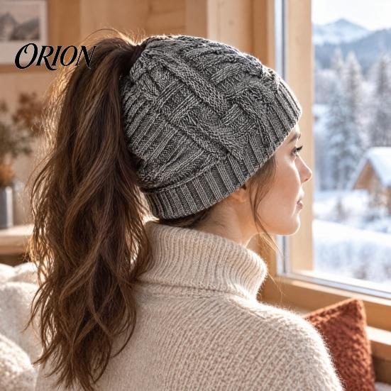 Easy Match Winter Cap Women's Ponytail Beanies, Warm Cable Knit Hat with Practical Gift for Her Hole, Thick Acrylic Outdoor Cold Weather Skull Ladies