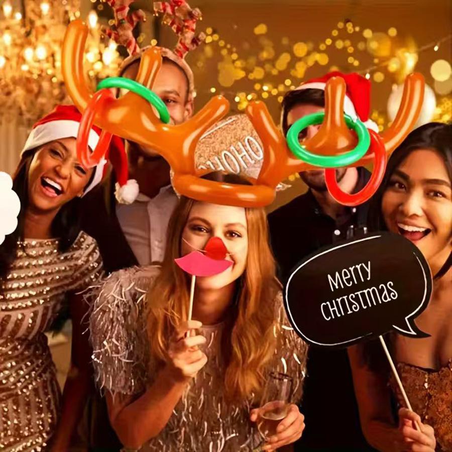 Ein Satz aufblasbares Rentiergeweih-Spiel, perfekt für Familien-Weihnachtsfeiern, geeignet für Erwachsene und Kinder.