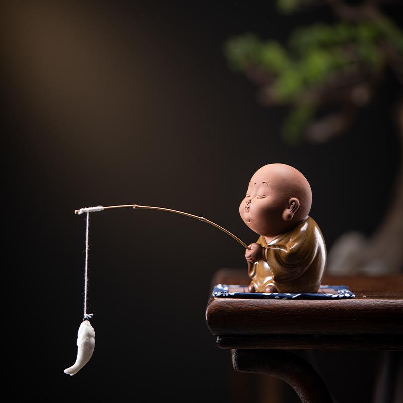 

Креативные украшения для стола с фиолетовым песком, милый маленький монах, благовония, настольные украшения, домашняя линия, вилка для благовоний, курильница, поднос для благовоний.