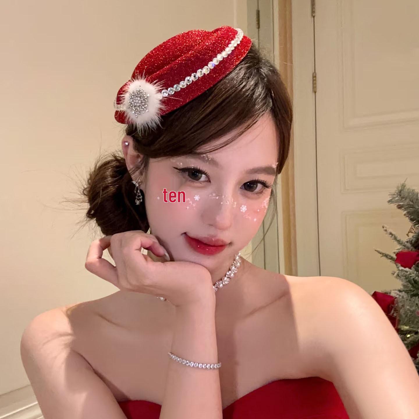 

Elegant Rhinestone Pearl Snowflake Pompon Hair Clip - Festive Duckbill Headwear for Christmas