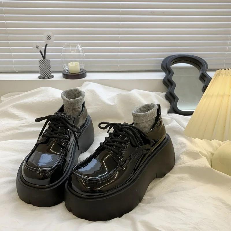 Spring New Women's Small Leather Shoes Thick Sole Design Sensual Niche Versatile Big Toe Retro Shoes Zapatos Mujer