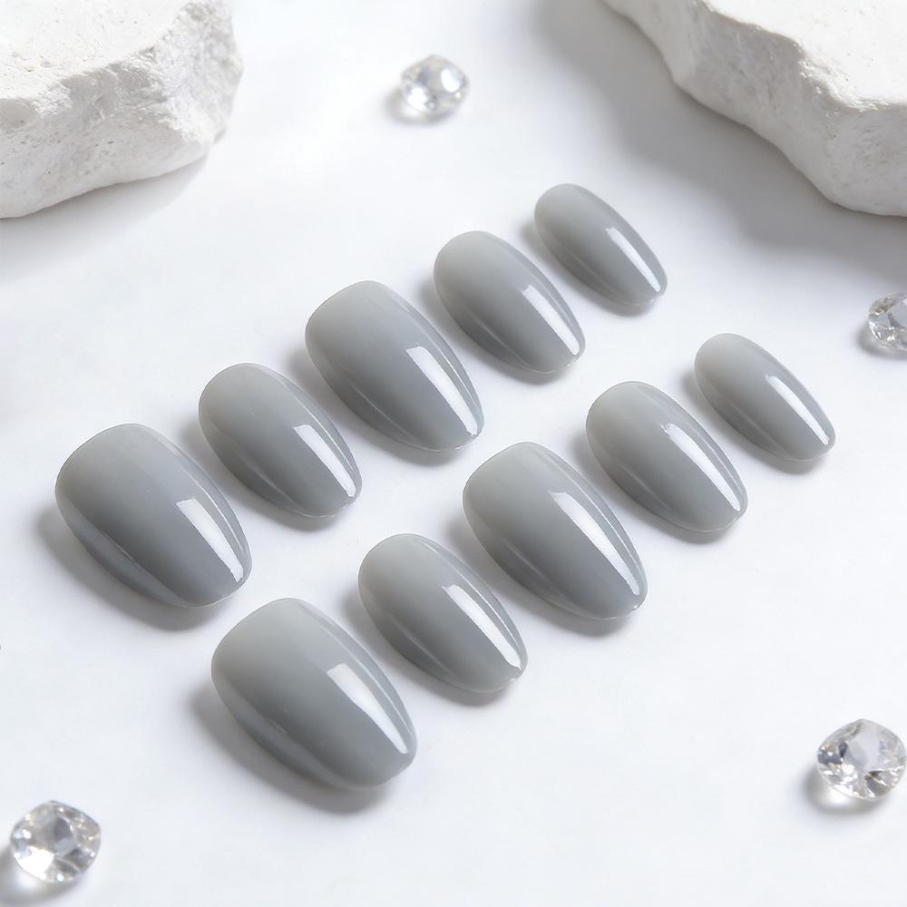 Light Gray Glossy False Nails - Short Oval Plain, 32 High-Quality Removable Pieces