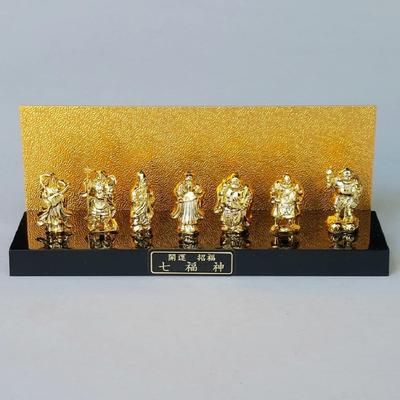 Set von Sieben Glücksgötter-Figuren: Benzaiten, Bishamonten, Fukurokuju, Jurojin, Hotei, Ebisu und Daikokuten