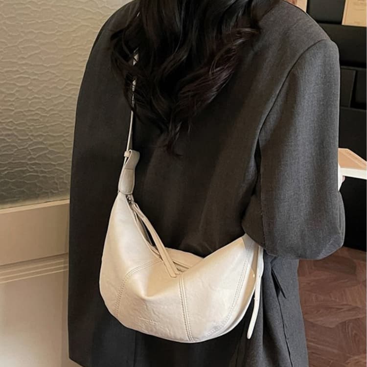 Retro soft leather dumpling bag women's shoulder messenger bag