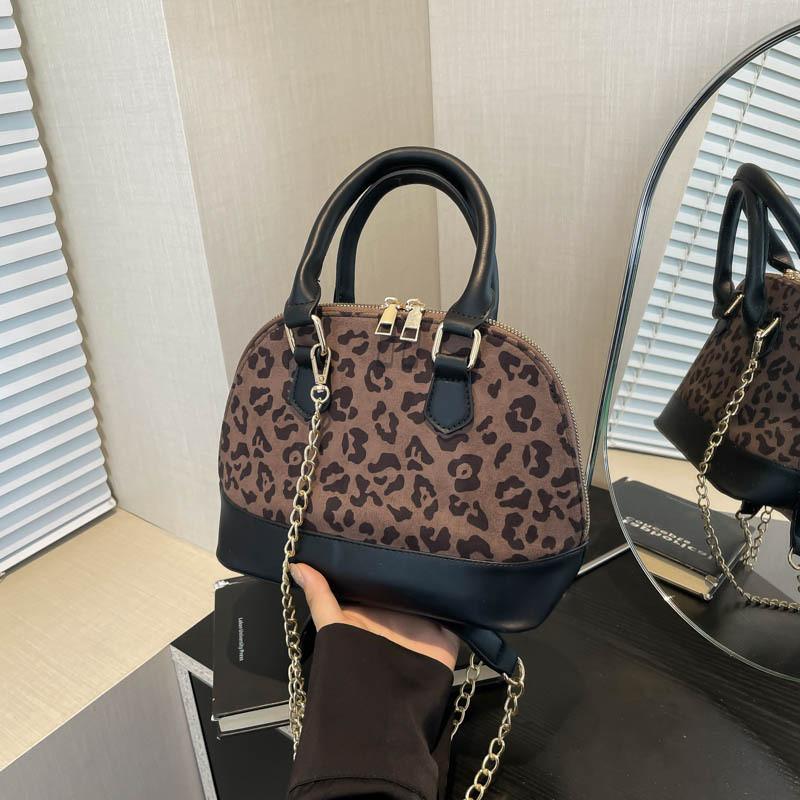 Fashionable Trendy Yellow Pu Shell Shoulder Bag For Casual Everyday Use