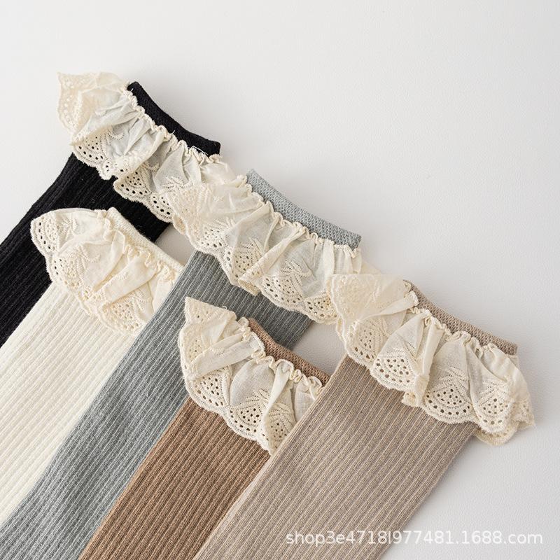 Șosete până la genunchi din bumbac cu dantelă, pentru nou-născuți, cu croială largă