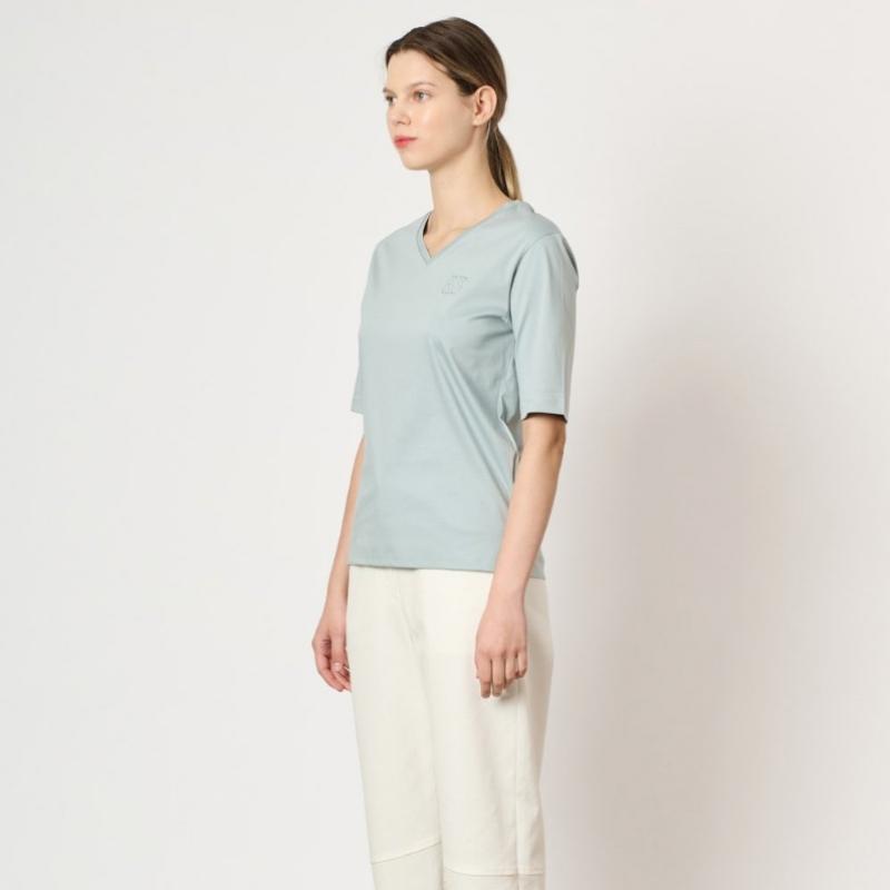 BCBG V Neck T shirT B4m6x450