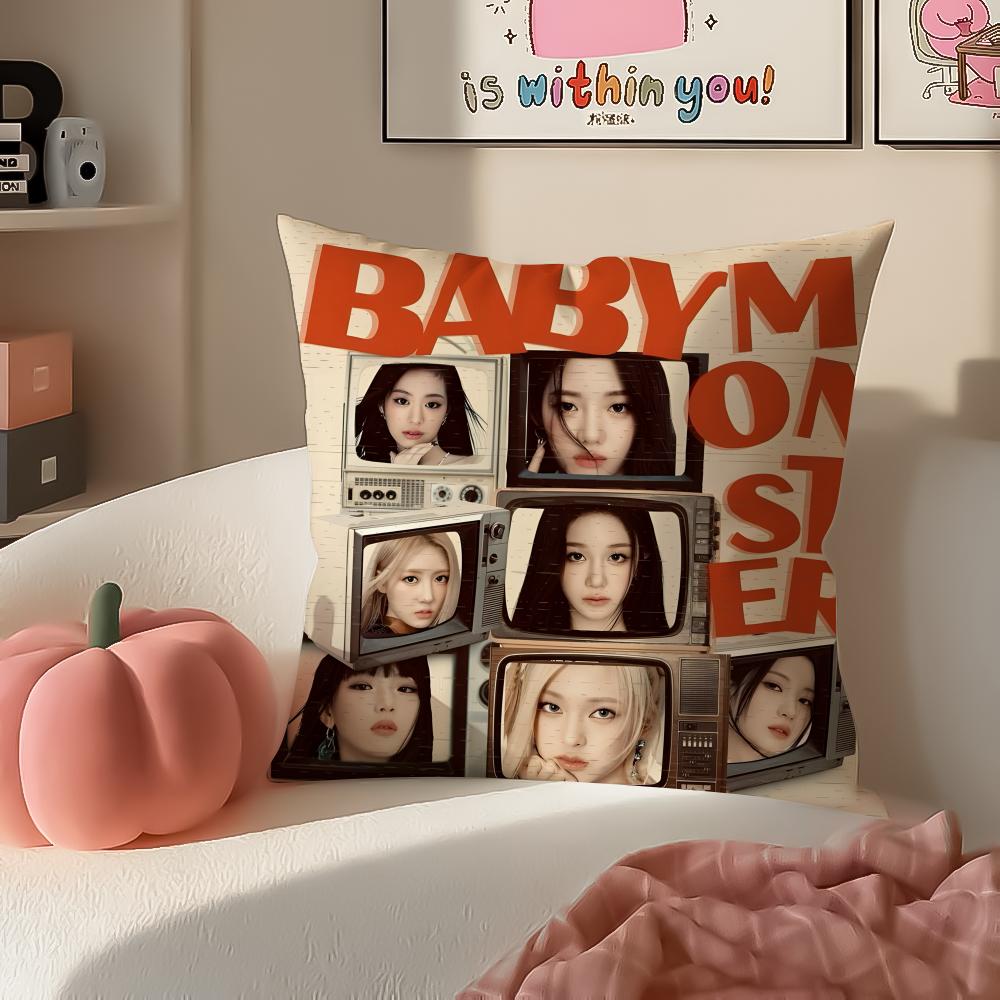 Stilvolle Kpop Girlgroup BBabymonster Kissenbezug Kissenhülle Kurzer Plüsch Verdeckter Reißverschluss Zimmer Sofa Kissenbezug