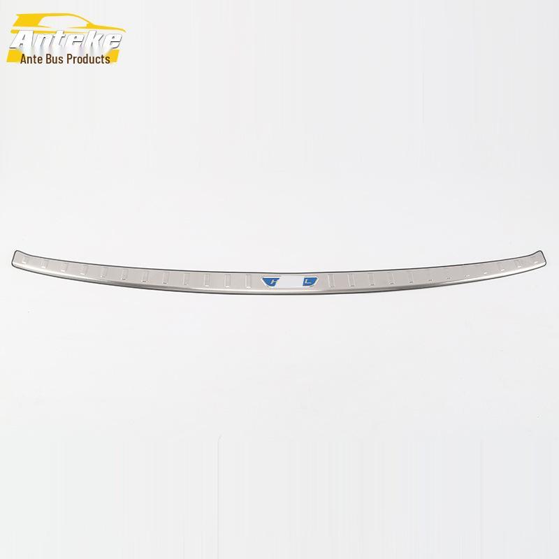 Stainless Steel Rear Guard Plate for 18 H4 Models: Tailgate Trunk Protector