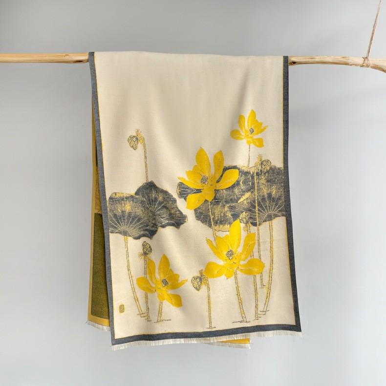 400g Retro Ethnic Bluebird Scarf: Women's Winter Warm Neck Warmer, High-End Imitation Cashmere Shawl.