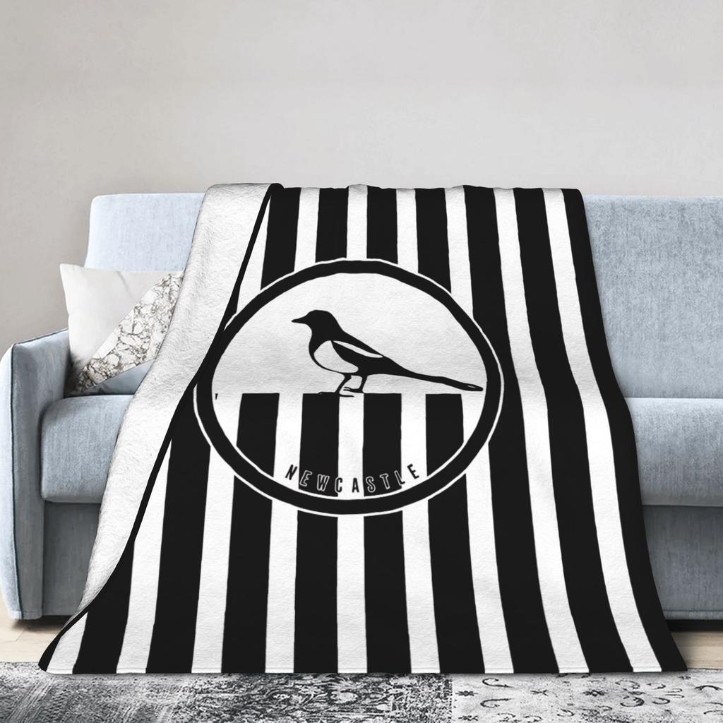Newcastle Magpies Poster Blanket Warm Soft Fashion Plush Throw Blanket For Students Couch Bed Flannel Bedspread Bed Cover