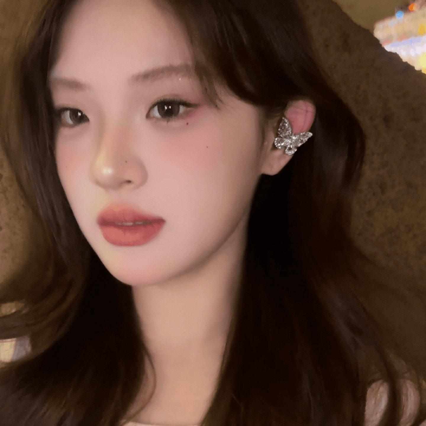 Exquisite Butterfly Zirconia Ear Cuff: Elegant, Lightweight Ear Clip for Non-Pierced Ears