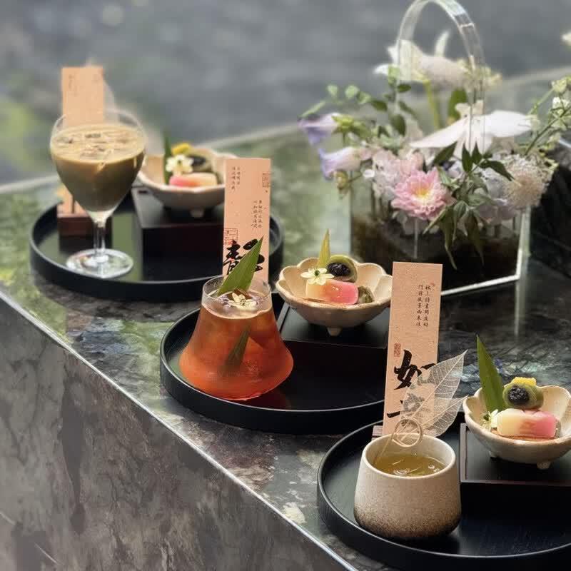 Chinese Style Ceramic Dessert Platter