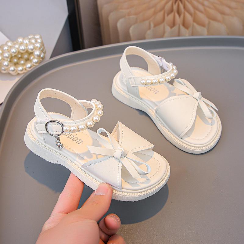 2026 Girls' Stylish Summer Soft-Soled Princess Sandals - Korean Style, Versatile Beach Shoes for Medium and Large Children