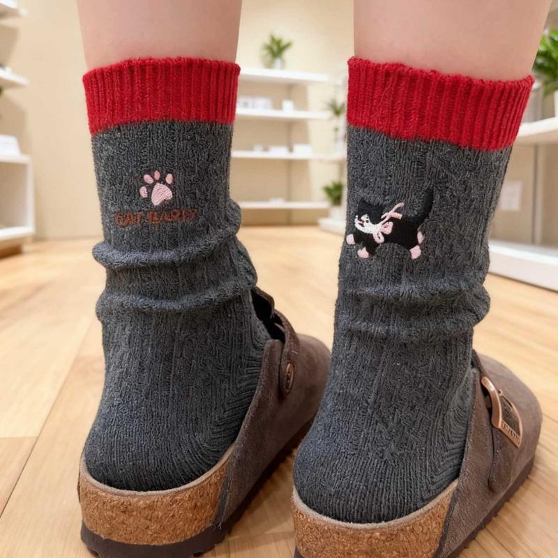 Winter and Autumn Kids' Knee-Length Cartoon Cat Paws Embroidered Chunky Stockings Thick Knit Cute Socks