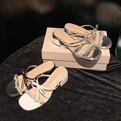 Kristallen vlinder sleep~ strass woord met dikke hakken slippers dames 2025 nieuwe feeënstijl sandalen diner buiten dragen zomer