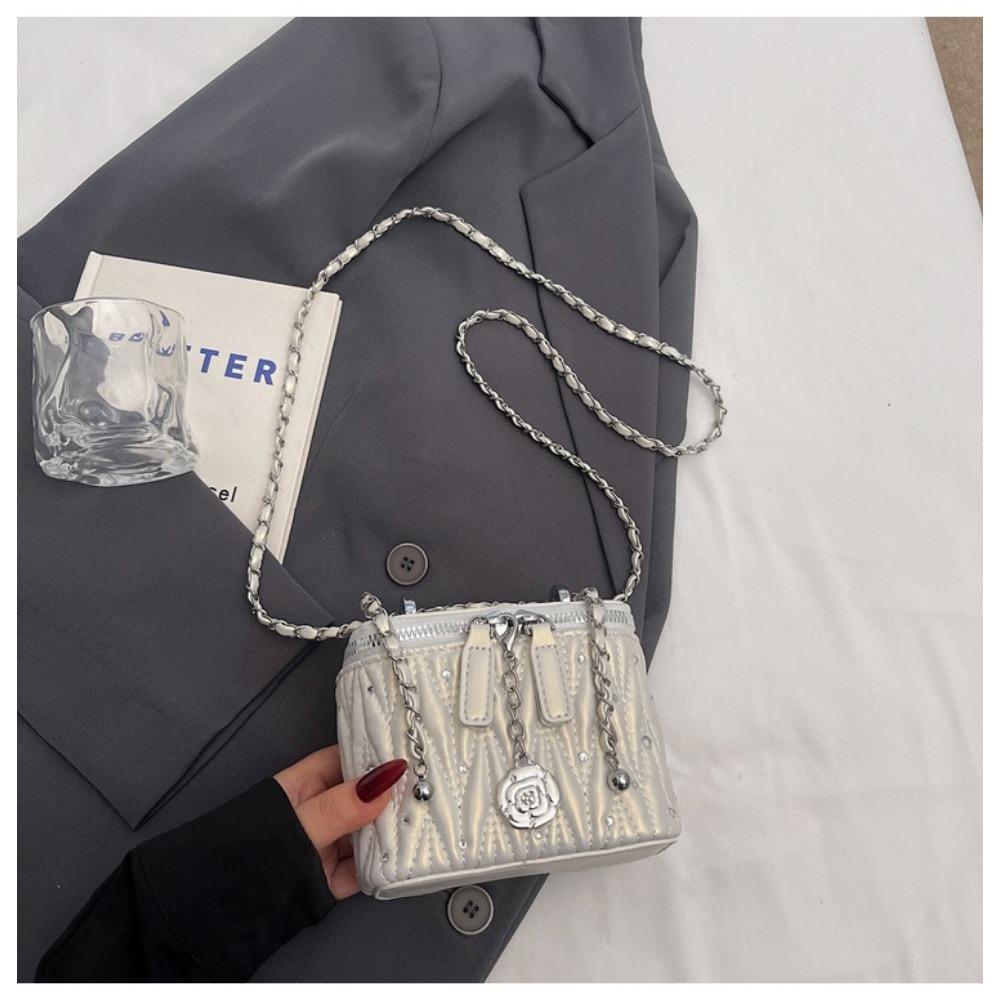 

Сумка-цепочка ромбовидной формы в стиле Сяосянфэн, женская простая наплечная сумка, нишевый тренд, сумка-мессенджер, сумка-ведро