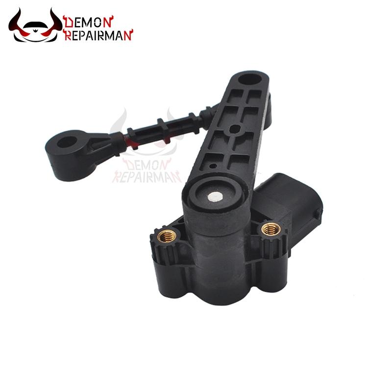 Front Air Suspension Height Level Sensor for Land Rover Range Rover 2013- 2.0L 3.0L 5.0L LR033256 CPA3D026AA CPLA3D026AA