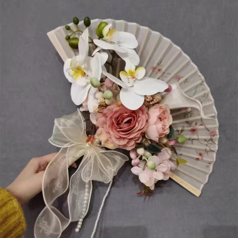 New Chinese Style Bride Folding Fan Bouquet for Engagement or Robe Accessory