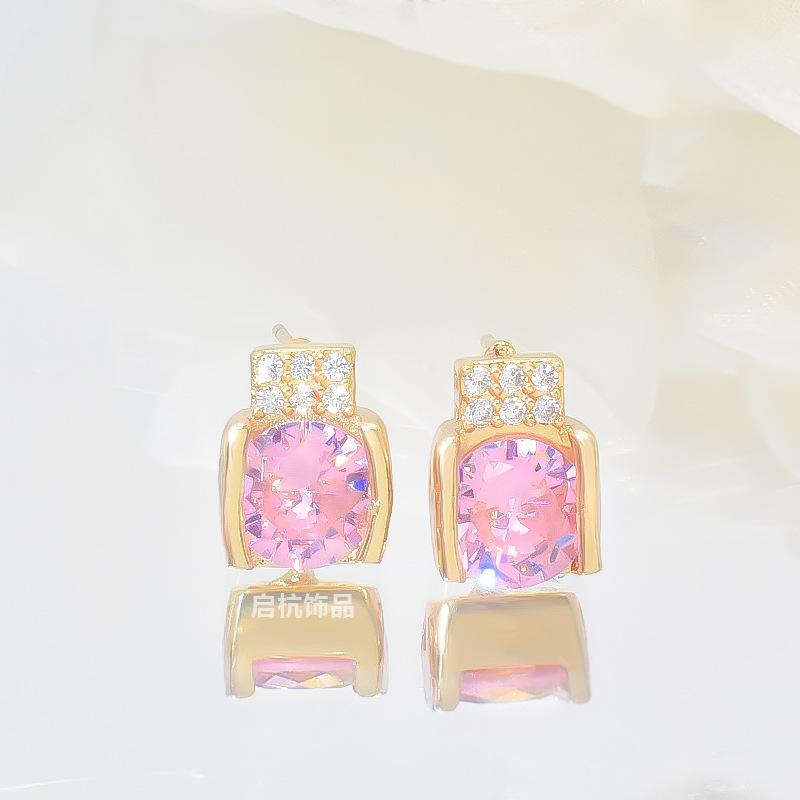 Titanium Steel Pink Zircon Necklace Female Court Retro Ethnic Style Exquisite Pendant Same Accessories