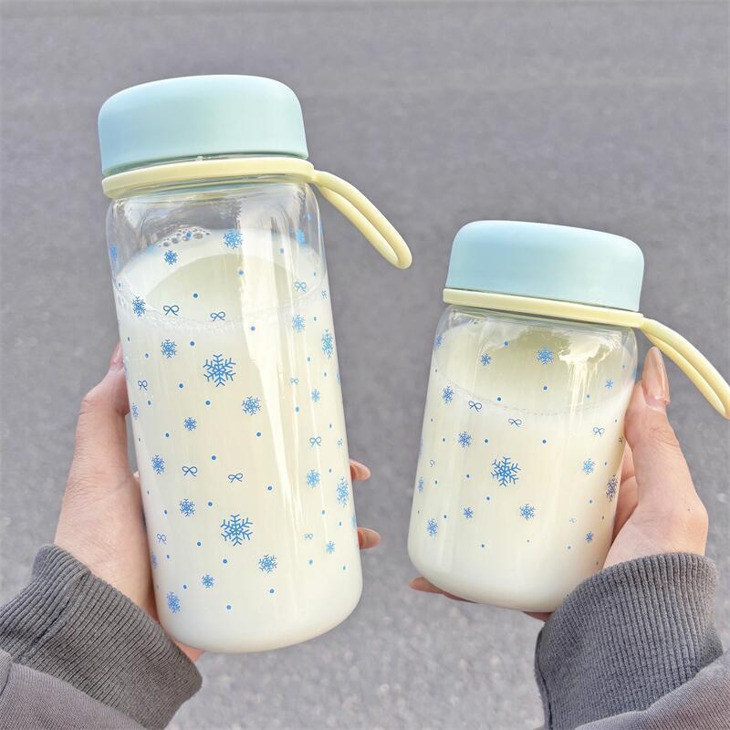 Niedliche Plastikwasserflasche für Mädchen Sommer Tragbar Große Kapazität Direkt Trinkbecher BPA-frei Schulausflug Auslaufsicherer Becher