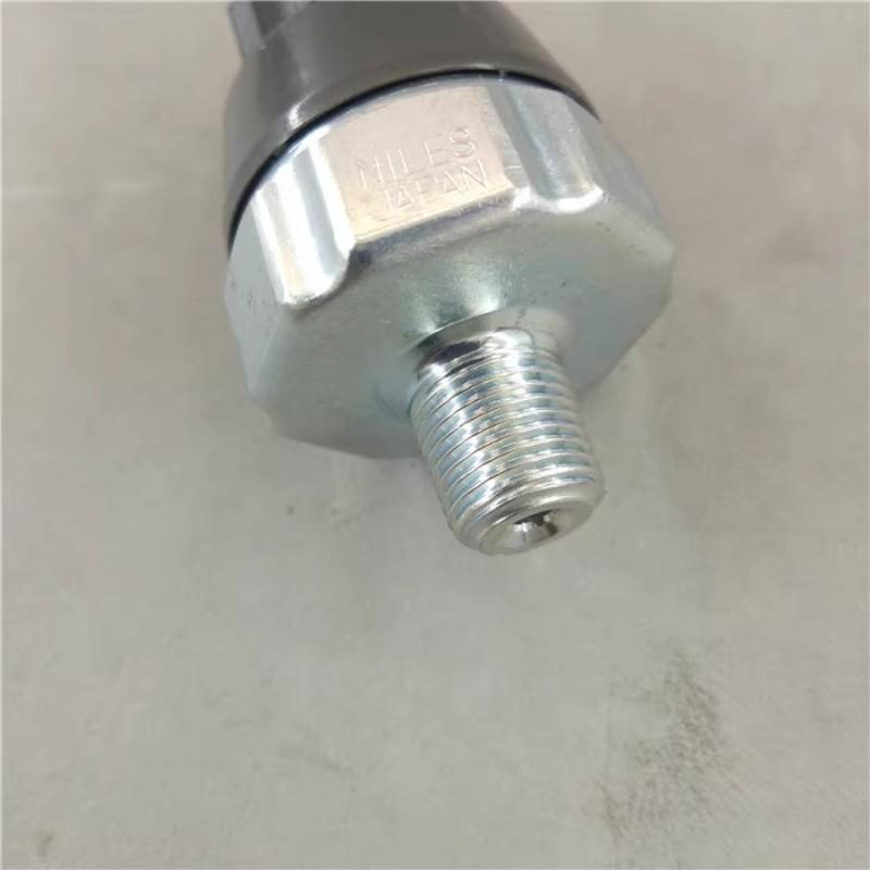 For NISSAN ALTIMA QASHQAI X-TRAIL SYLPHY TIIDA LIVINA SUNNY  Oil Pressure Sensor Pressure Valve