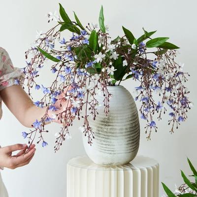 Nueva Flor Artificial Colgante Jazmín Morado Flores Blancas Como Decoración Colgante Real para Boda Ramo de Novia Hogar Balcón
