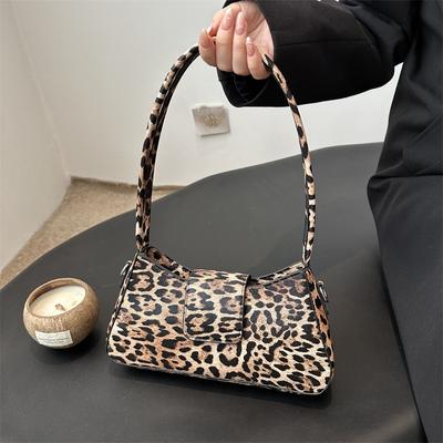 Premium Texture Spice Girl Style Leopard Print Underarm Bag Women's 2 New Fashion Handbag Versatile Shoulder Messenger Bag