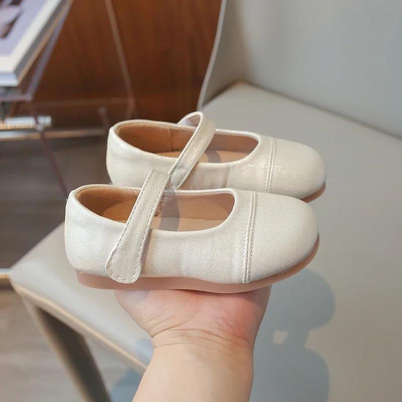 Chaussures Plates pour Filles Simples Semelle Souple pour Enfants Chaussures de Princesse Couleur Unie 2024 Nouvelles Chaussures de Danse pour Filles pour Fête Mariage