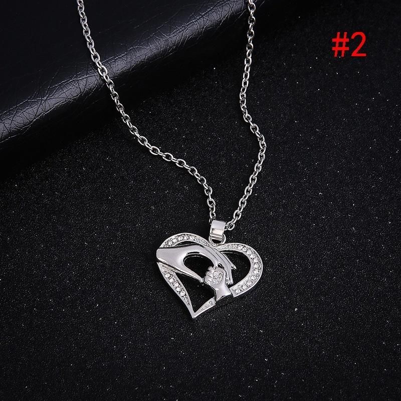 Mother's Day Mom Hold Kids Children Hand Love Heart Pendant Chain Necklace