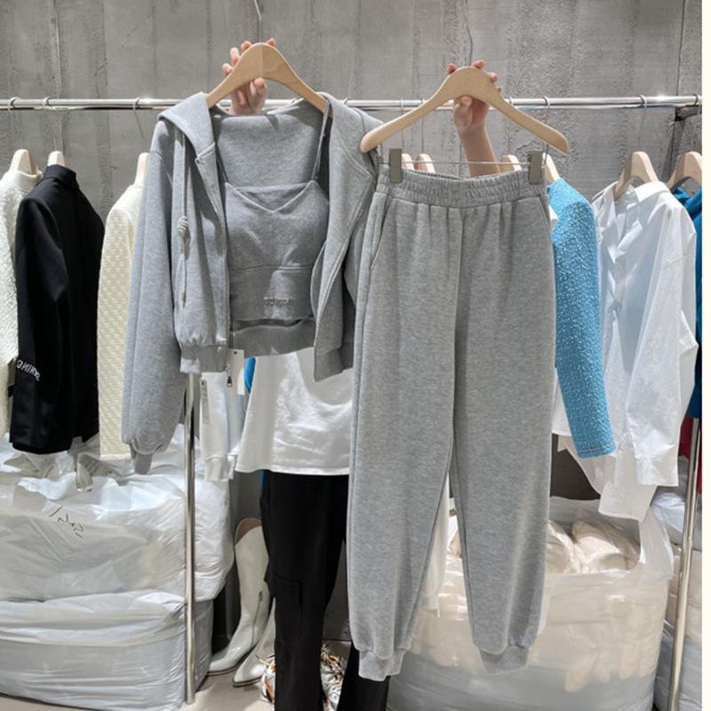 Women's Autumn 2023 Korean-Style Casual Sports Three-Piece: Long-Sleeved Hooded Jacket and Stylish Vest.