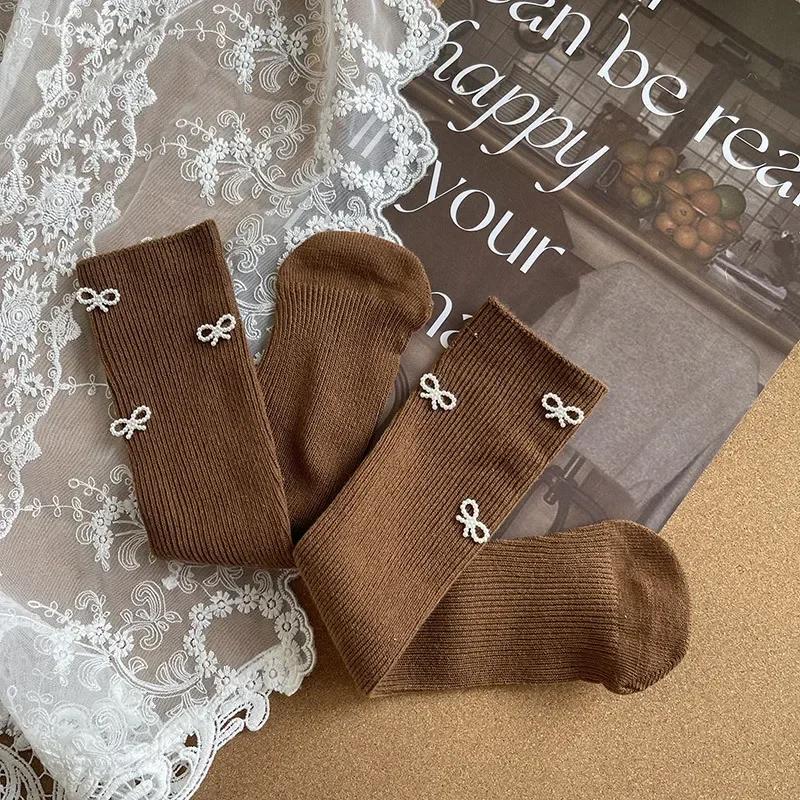 1 Paire Chaussettes Mi-Mollet Mode pour Enfants Design Créatif Nœud Perle Couleur Unie Chaussettes pour Enfants Printemps Automne Chaussettes en Coton Doux