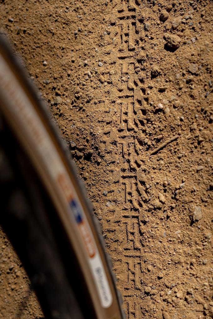 Panaracer Gravel King X1 Tubeless Ready (2nd Generation) 700×35C Black/Brown F735-GKX1-D2