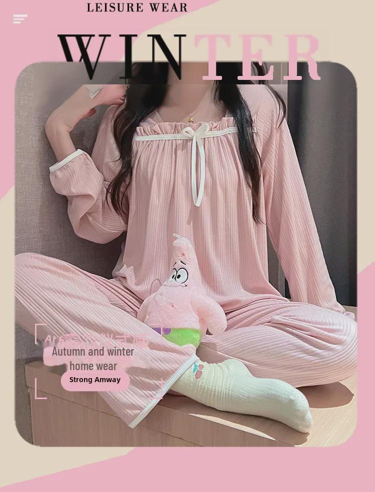 Pijamale cu desene animate în stil palat: Set proaspăt, casual, cu mânecă lungă, din două piese, ideal pentru interior sau exterior.