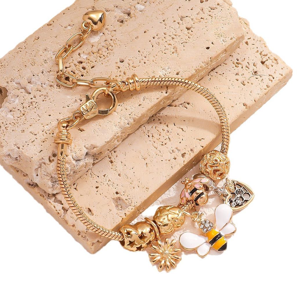 Fashion Jewelry Style Bracelet Women'S Little Bee Pendant Bracelet Niche Girlfriend Bracelet