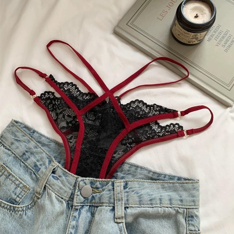 Women Sexy Lace Panties Low-waist G String Breathable Hollow Out Solid Color Thongs