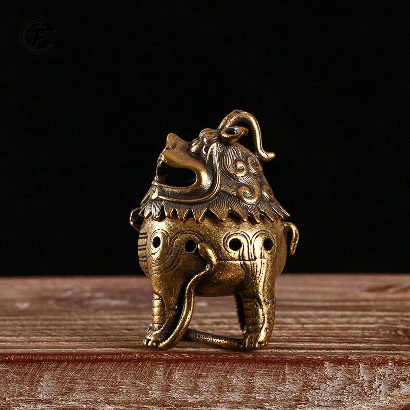 

Antique Mythical Beast Figurines Small Incense Burner Retro Brass Hollow Incense Holder with Cover Home Decors Sandalwood Censer