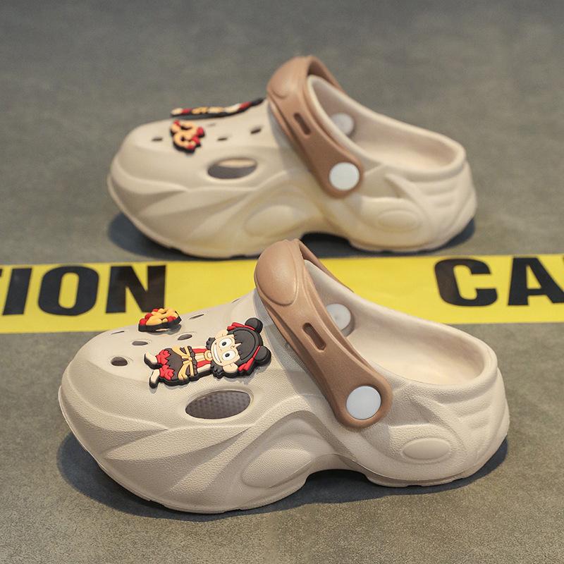 

Мода для детей среднего и старшего возраста, летние дырчатые туфли, ученики начальной школы наступают в грязь, толстоподошвенная уличная обувь, EVA прохладные шлепанцы 38-39